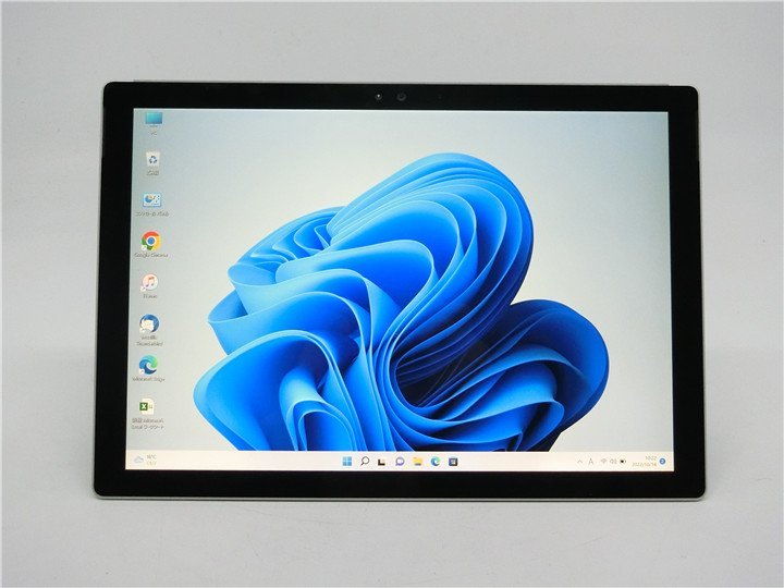 カメラ内蔵/2736x1824 Windows11 ★Microsoft ★Surface (Model 1724) 8GB/SSD256GB 訳あり品