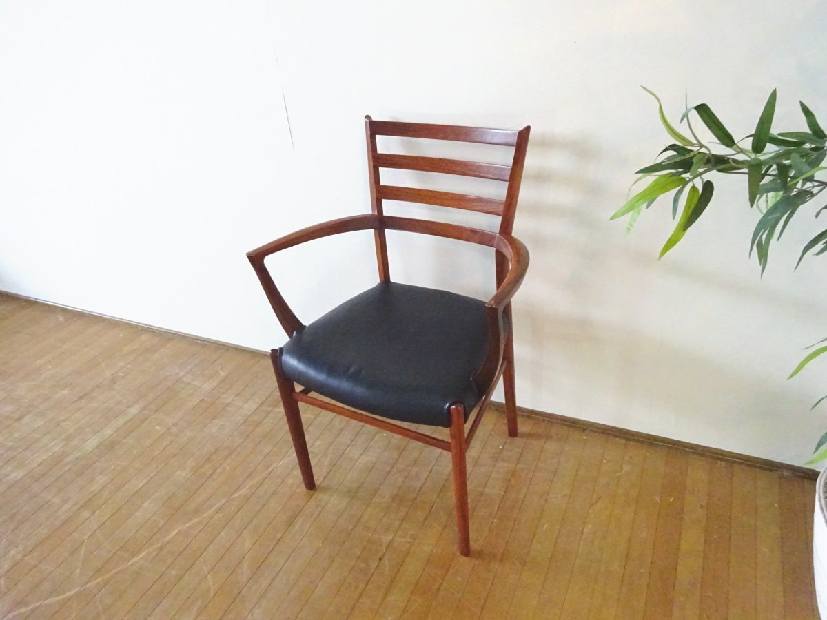 osk041005 【美品】 カリモク/karimoku (Vivente/ビベンテシリーズ) CE704モデル 本革 花梨材 高級ダイニングアームチェア 肘付食堂椅子