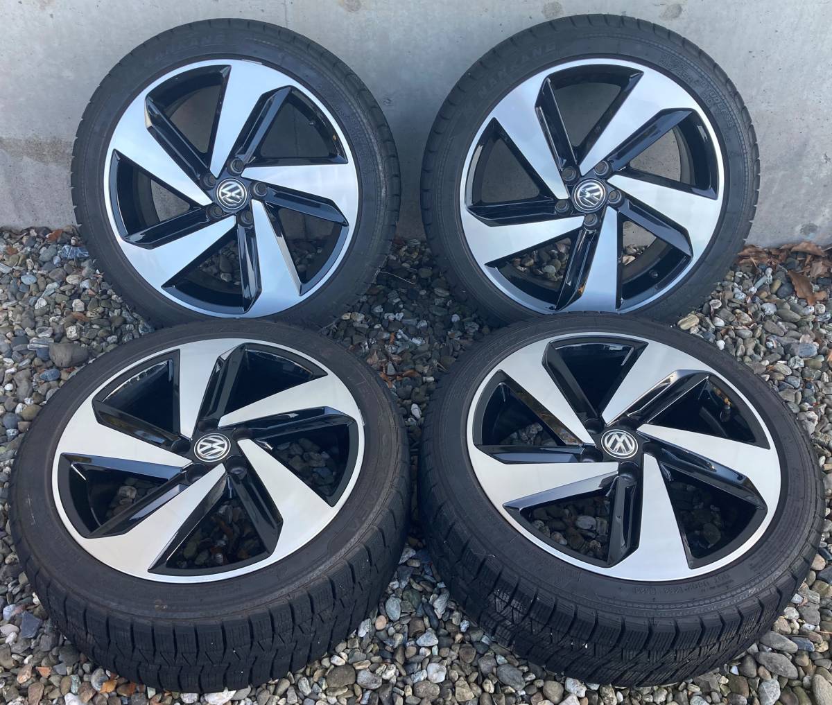 期間限定特価 VW純正ホイール、スタッドレスタイヤセットTPMS付きT