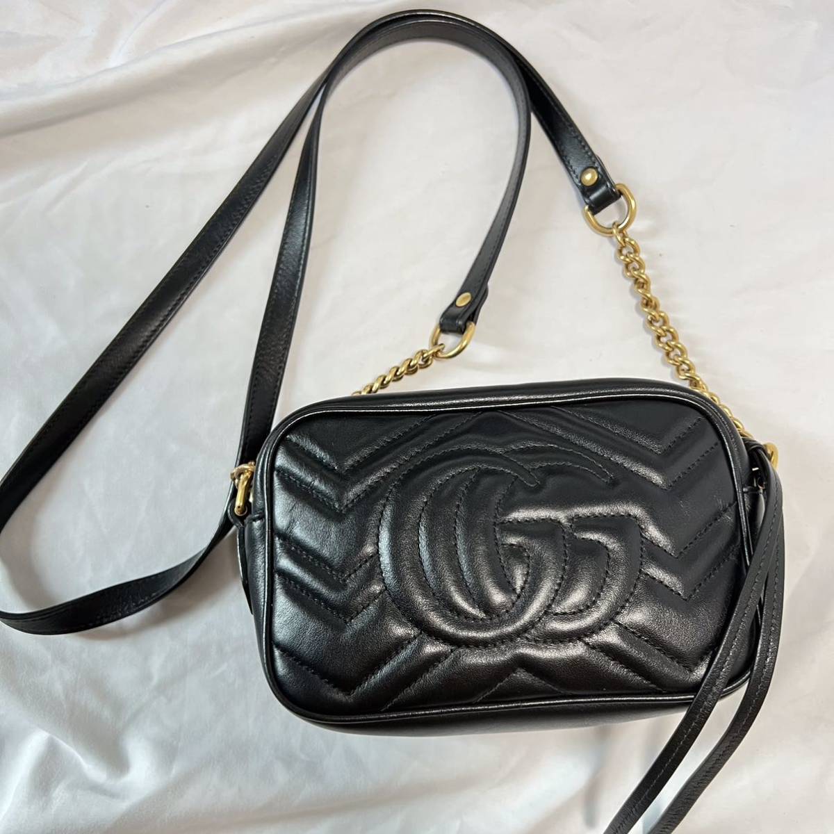 1円 GUCCI グッチ GG マーモント ショルダーバッグ ポシェット スモール チェーン キルティング 黒 ブラック レザー 金具 レディース_画像2