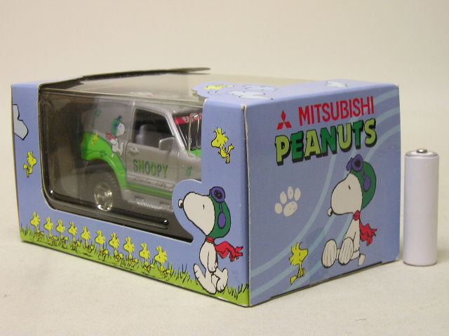 ■MITSUBISHI パジェロ PEANUTS スヌーピー FLYNG ACE ミニカー 三菱 ピーナッツ_画像4