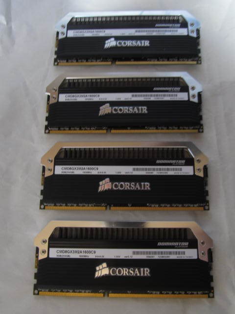 送料無料♪CORSAIR Dominator Platinum 【 ４GB×４枚】_画像1