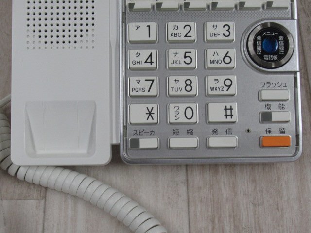 Ω XB1 10175♪ 保証有 Saxa TD625(W) サクサ AGREA/HM700 30ボタン電話機 13年製 動作OK キレイめ・祝10000!取引突破!!_画像5