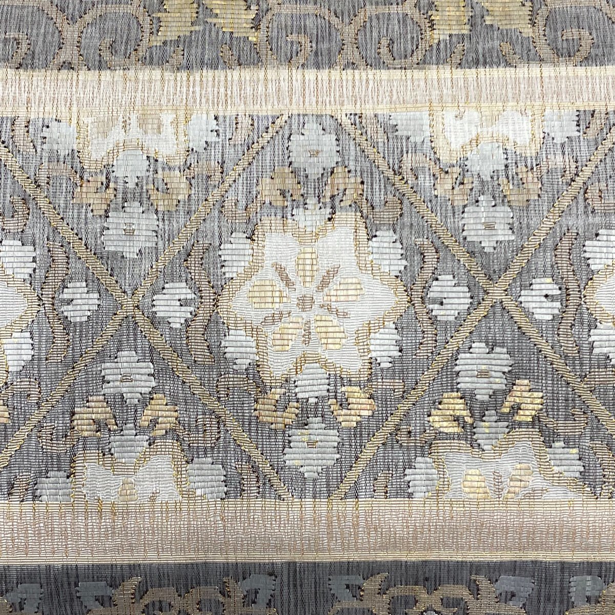 競ナビ】 袋帯 美品 名品 段縞 花唐草 箔 金糸 ベージュ お太鼓柄 正絹