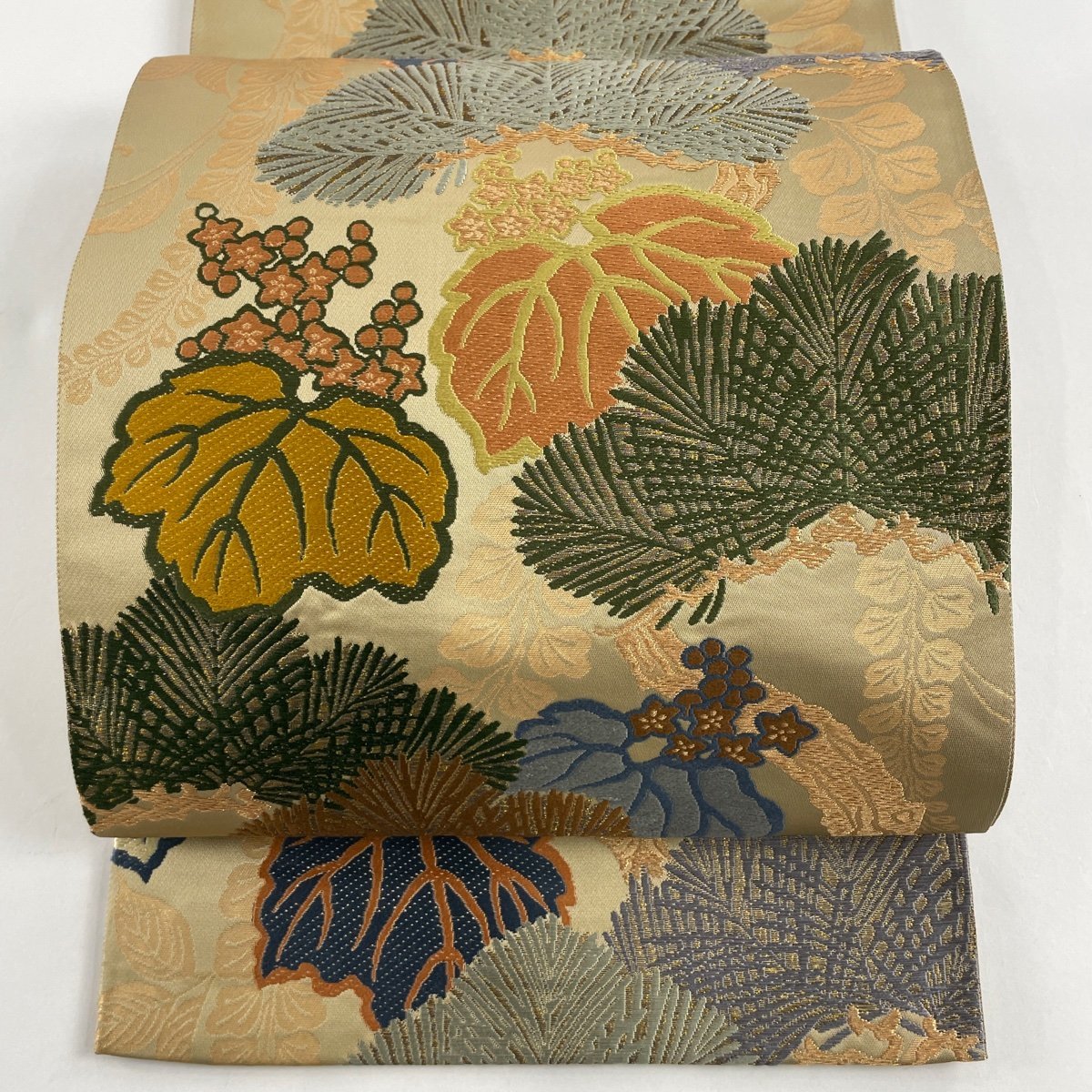 美品】 袋帯 【競ナビ】 名品 【中古】 正絹 六通 薄茶色 箔 金糸 桐