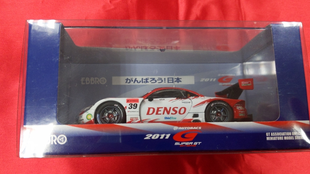 ＭＩ134　中古品1/43エブロ DENSO SARD SC430 スーパー GT500 2011_画像2