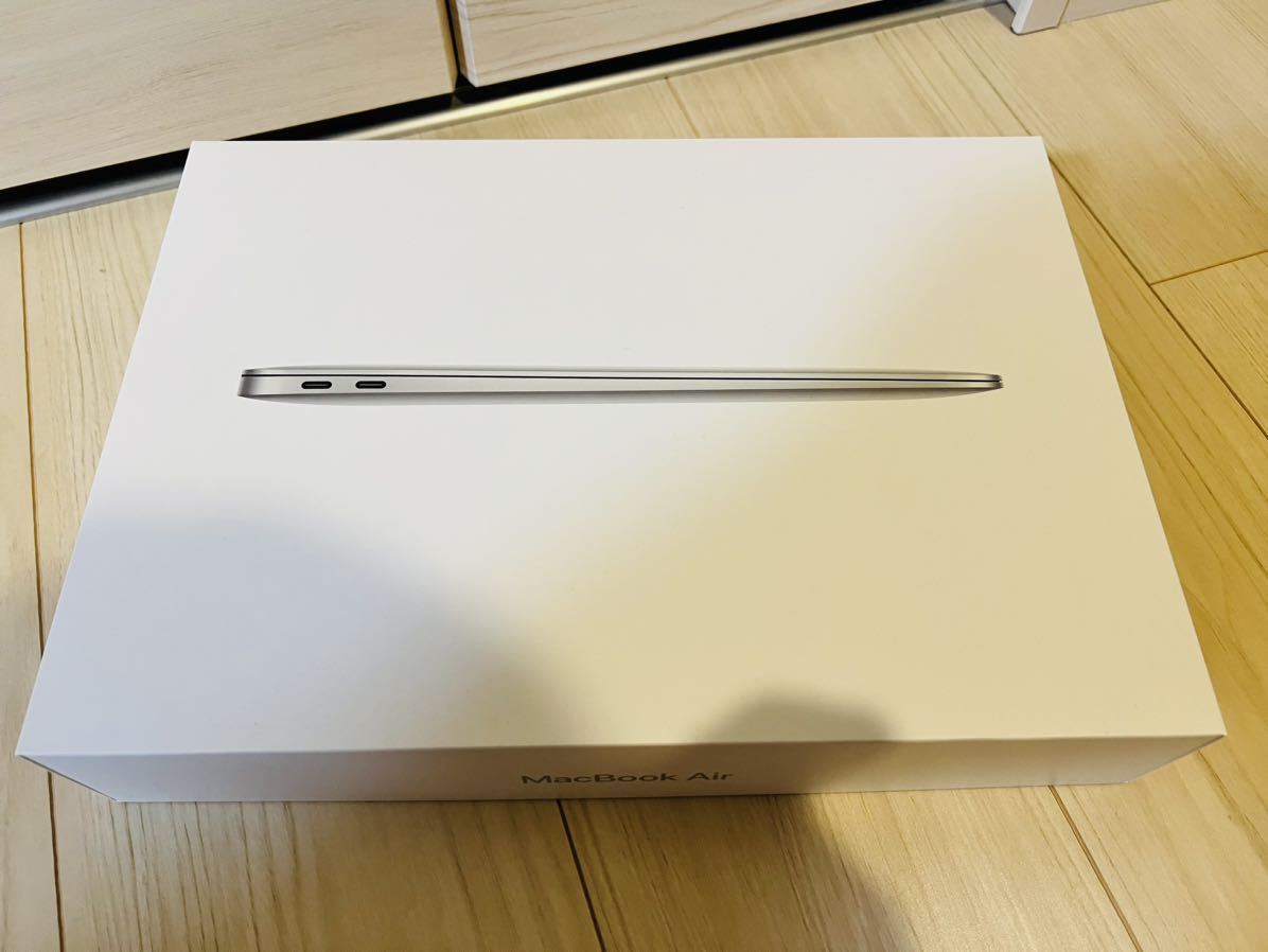 美品 MacBook Air 2018 シルバー MREA2J/A Apple_画像7