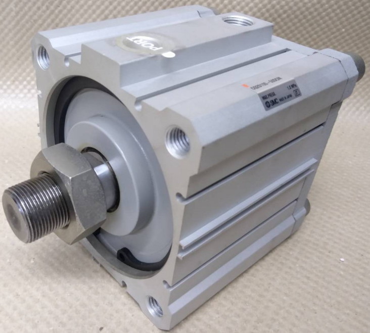 SMC 薄形エアシリンダー CQ2D100-50DCM 取付支持金具付 チューブ SMC 薄形エアシリンダー CQ2D100-50DCM 取付支持金具付 チューブ