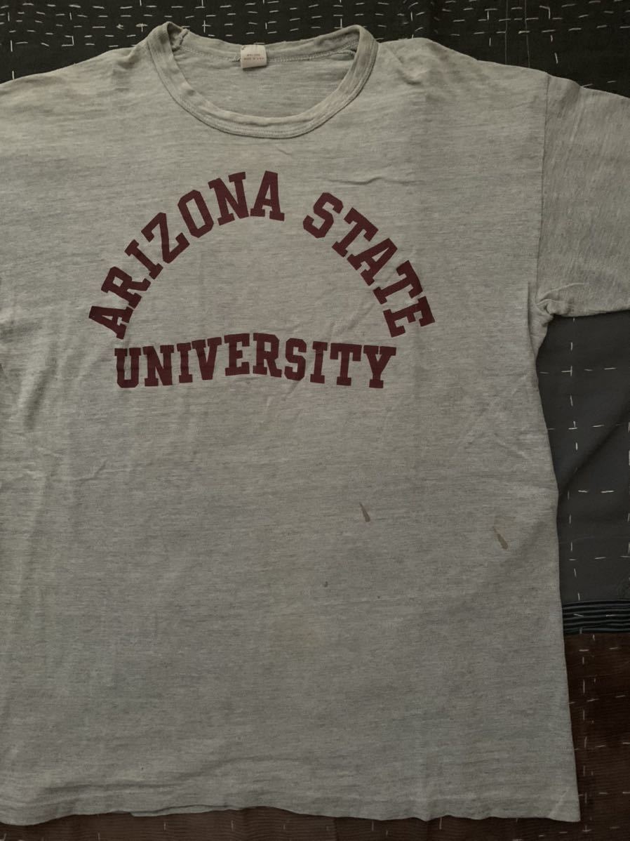 【人気急上昇】 Tシャツ vintage russell XL 60s 50s アメリカ製 ラッセル ビンテージ USA製 文字、ロゴ 【人気急上昇】 Tシャツ vintage russell XL 60s 50s アメリカ製 ラッセル ビンテージ USA製 文字、ロゴ