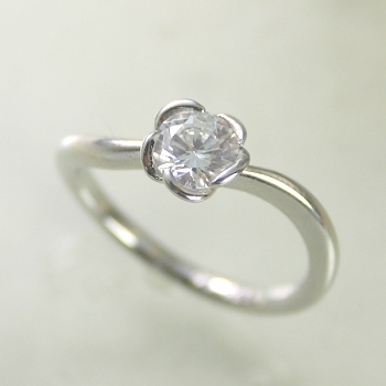 婚約指輪 安い プラチナ ダイヤモンド リング 0.7カラット 鑑定書付 0.70ctup Eカラー SIクラス 3EXカット H&C CGL_画像1
