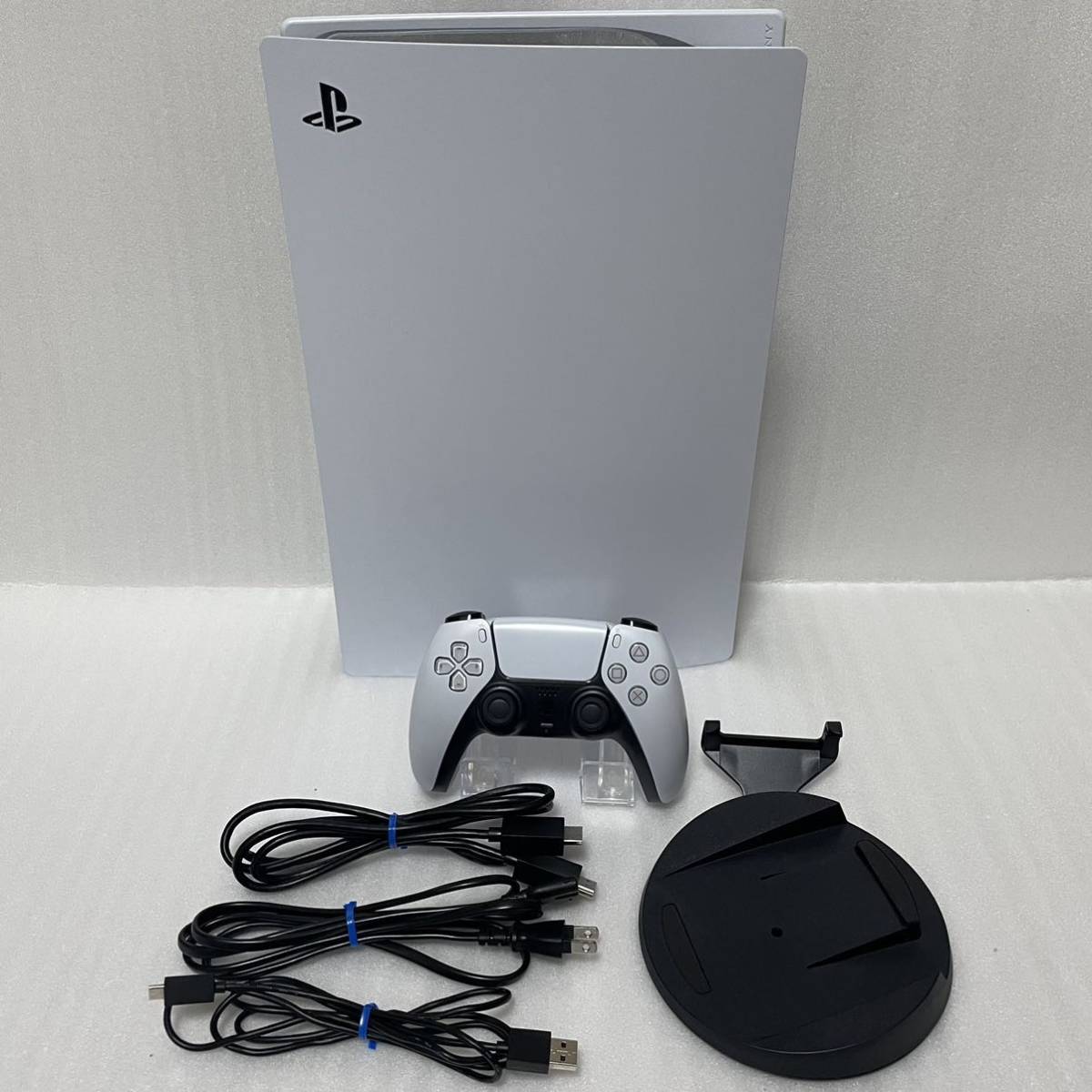 箱訳あり新品 PlayStation デジタル・エディション (CFI-1000B01) SONYプレイステーション5本体 (ドライブなし)4948872415002 通販 新品未開封品 SONY PlayStation5 CFI-1200B01 デジタルエディション 本体 新品 あす楽 送料無料 SONY PS5 プレステ5 PlayStation 4948872415545 マイナーチェンジモデル
