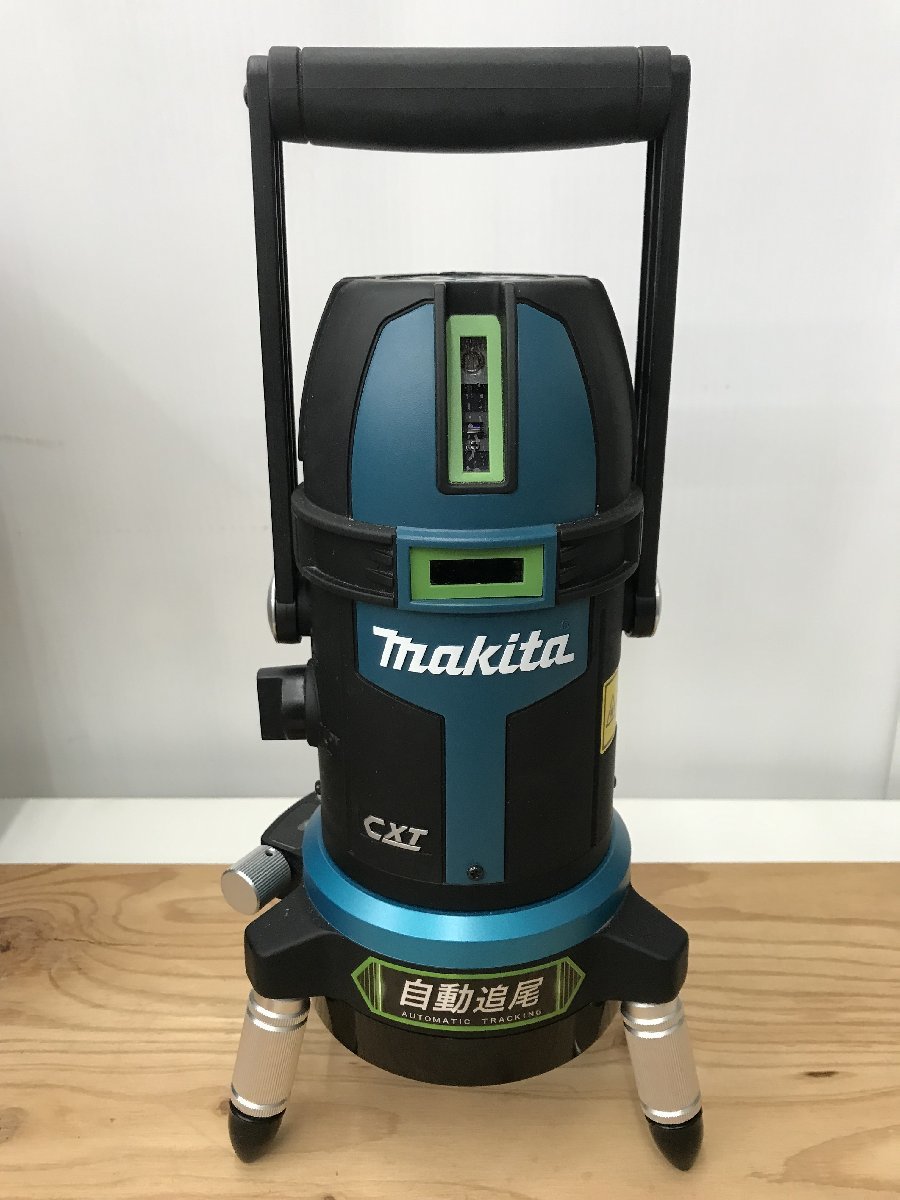 中古美品】マキタ(Makita) 屋内外兼用墨出し器 バッテリ・充電器