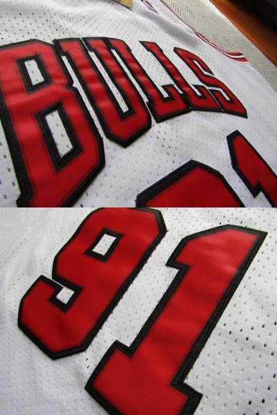 美品 NBA RODMAN #91 デニス・ロッドマン BULLS シカゴ・ブルズ ユニフォーム ゲームシャツ ジャージ 刺繍 マイケル・ジョーダン 白 M