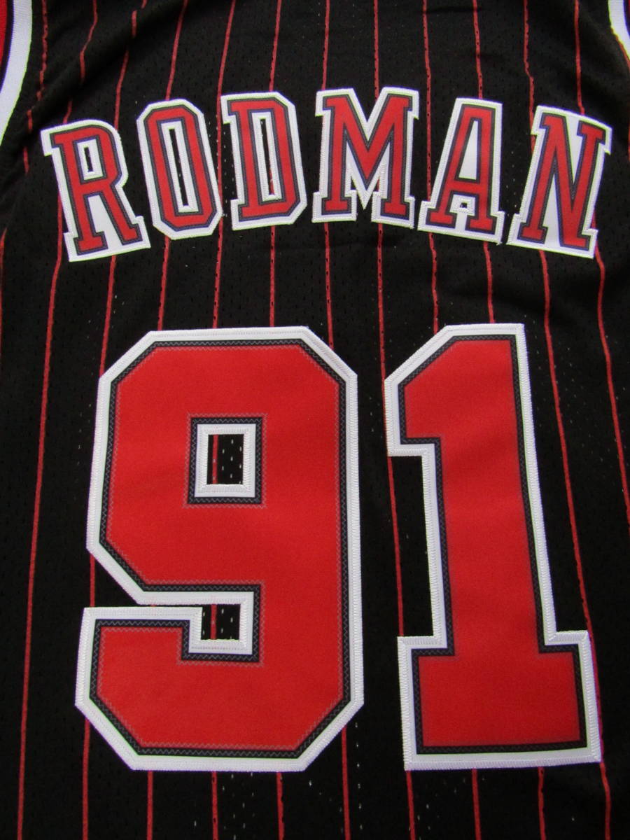 美品 NBA RODMAN #91 デニス・ロッドマン BULLS シカゴ・ブルズ ユニフォーム ゲームシャツ ジャージ 刺繍 マイケル・ジョーダン 黒  XL