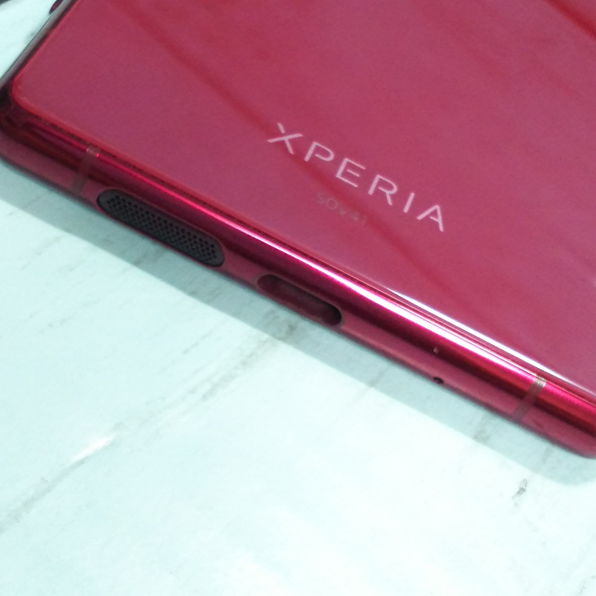 超安い品質 au Xperia5 396550 SIMフリー SIMロック解除済み 白ロム