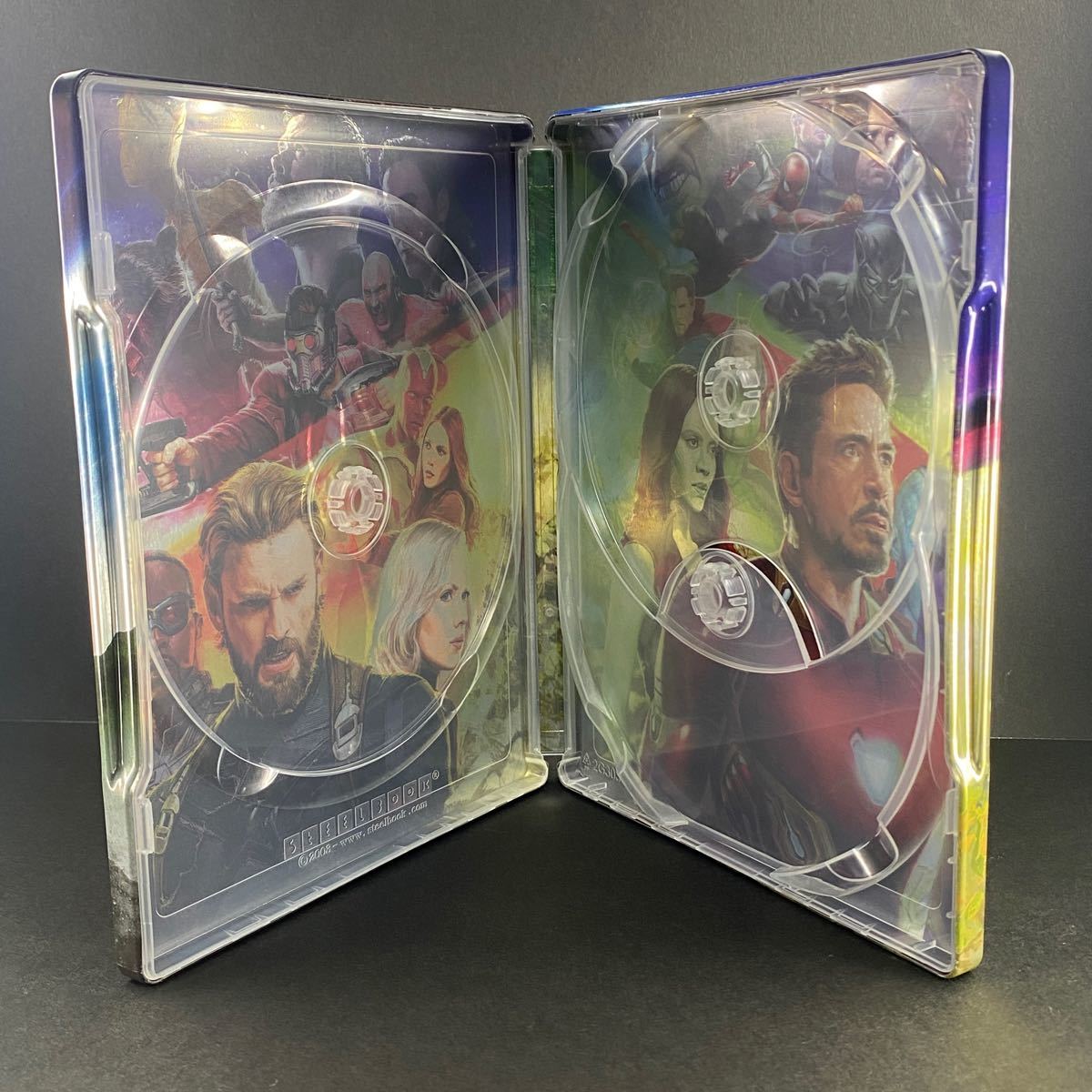 アベンジャーズ ／インフィニティ・ウォー　スチールブック 3枚収納 海外版 希少品 中古