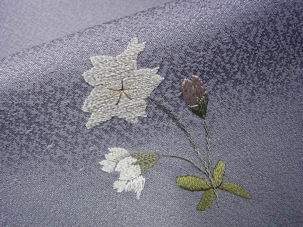 未使用品 小紋 蘇州刺繍 生成り 淡いベージュ 変わり格子 正絹 お洒落