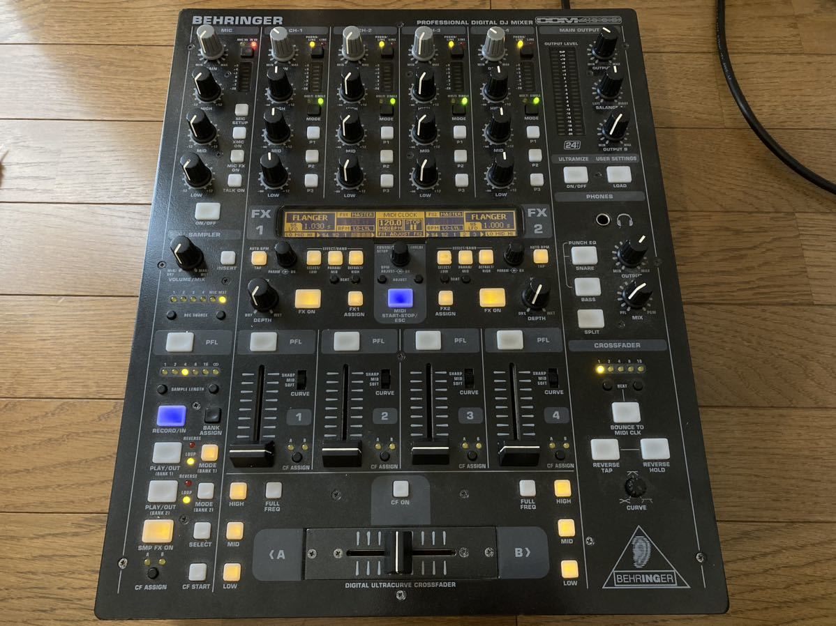 BEHRINGER DJミキサー DDM4000 動作品 ベリンガー(DJミキサー)|売買