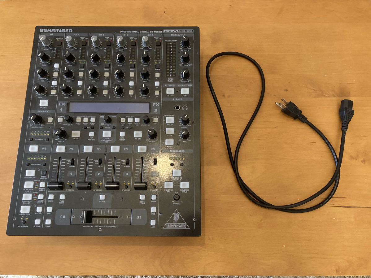 BEHRINGER DJミキサー DDM4000 動作品 ベリンガー(DJミキサー)|売買