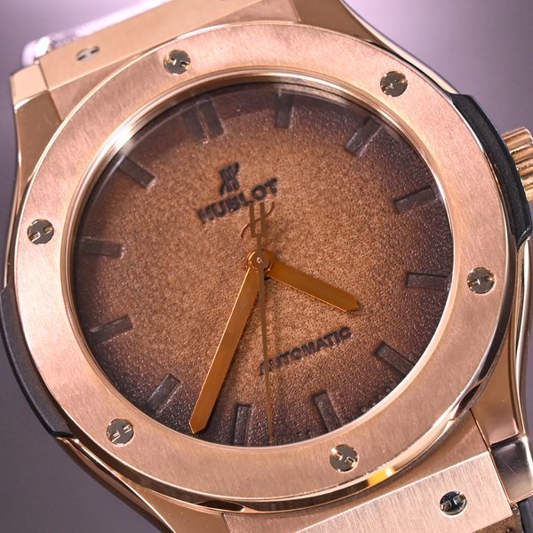 本物 極上品 ウブロ×ベルルッティ K18キングゴールド クラシックフュージョン メンズウォッチ 金無垢自動巻腕時計 箱 ギャラ 付属品完品の画像3