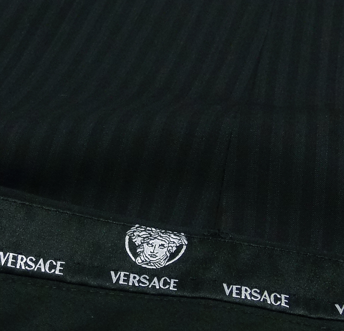 ヴェルサーチVERSACE最高級シングルスーツ54【超美品 秋物】ブラック系
