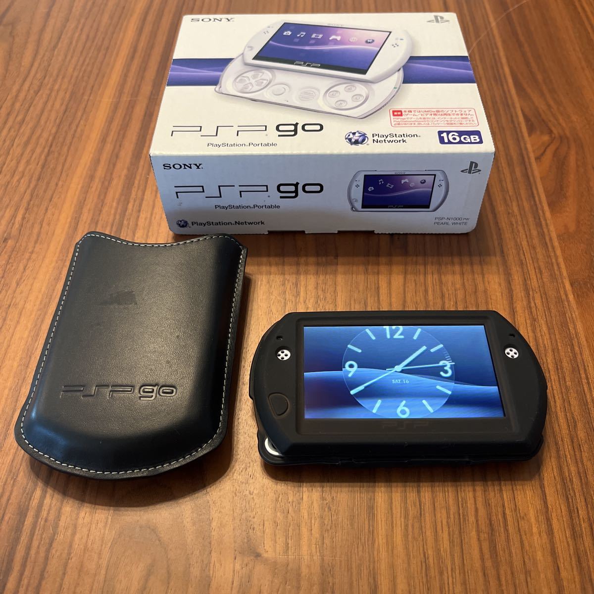 クーポンで半額☆2280円! 【美品】PSP GO パールホワイト PSP-N1000PW
