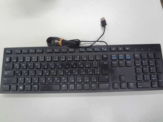 ☆Dell Vostro 3470 D13S/Core i3-8100 3.60GHz/メモリ 8GB/SSD 320GB