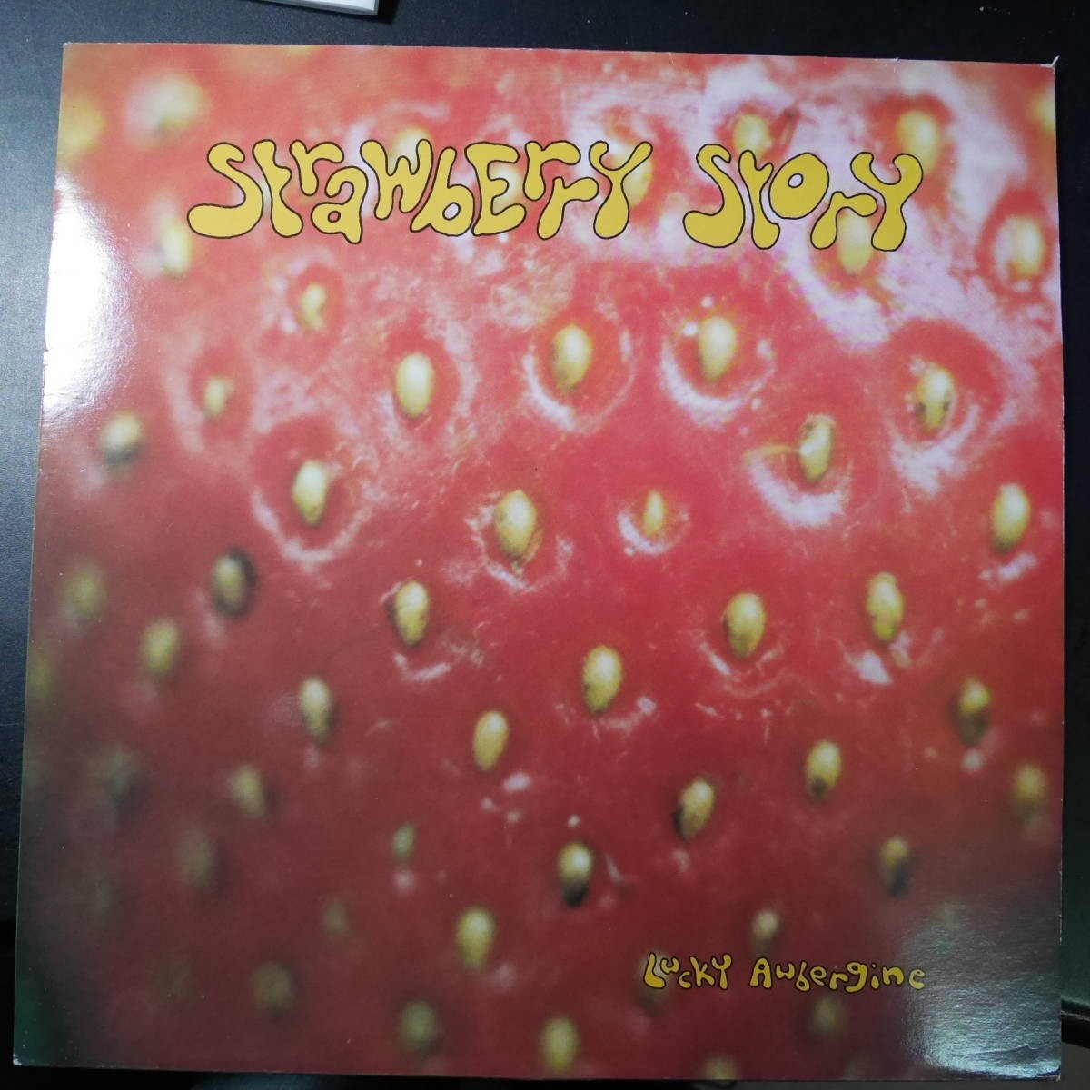 アナログ ●輸入盤～ Strawberry Story Lucky Aubergine ～ レーベル: Vinyl Japan TASK 24_画像1