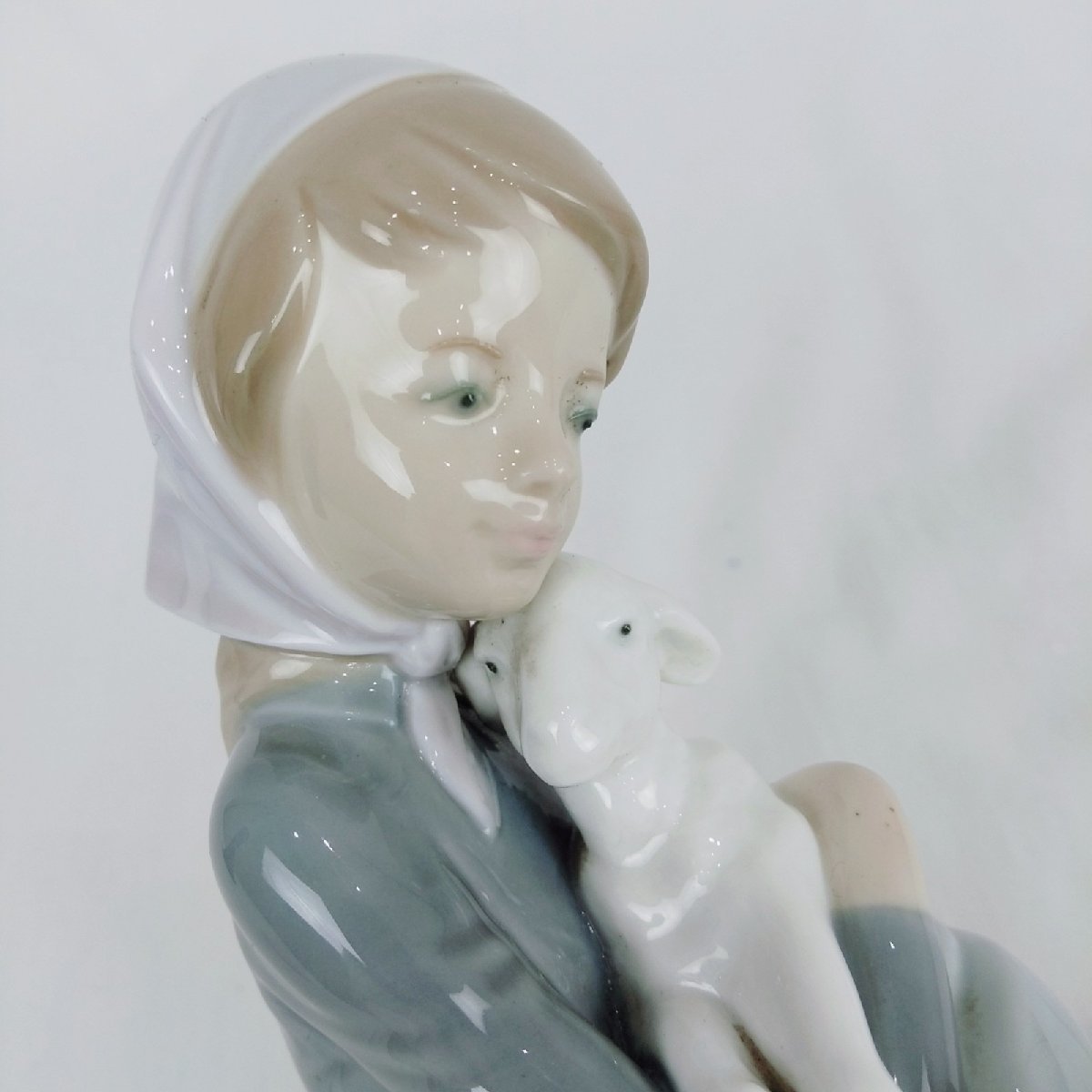 希少❗️LLADRO リヤドロ 陶器人形 子羊と仲良し 1970年代 - 通販