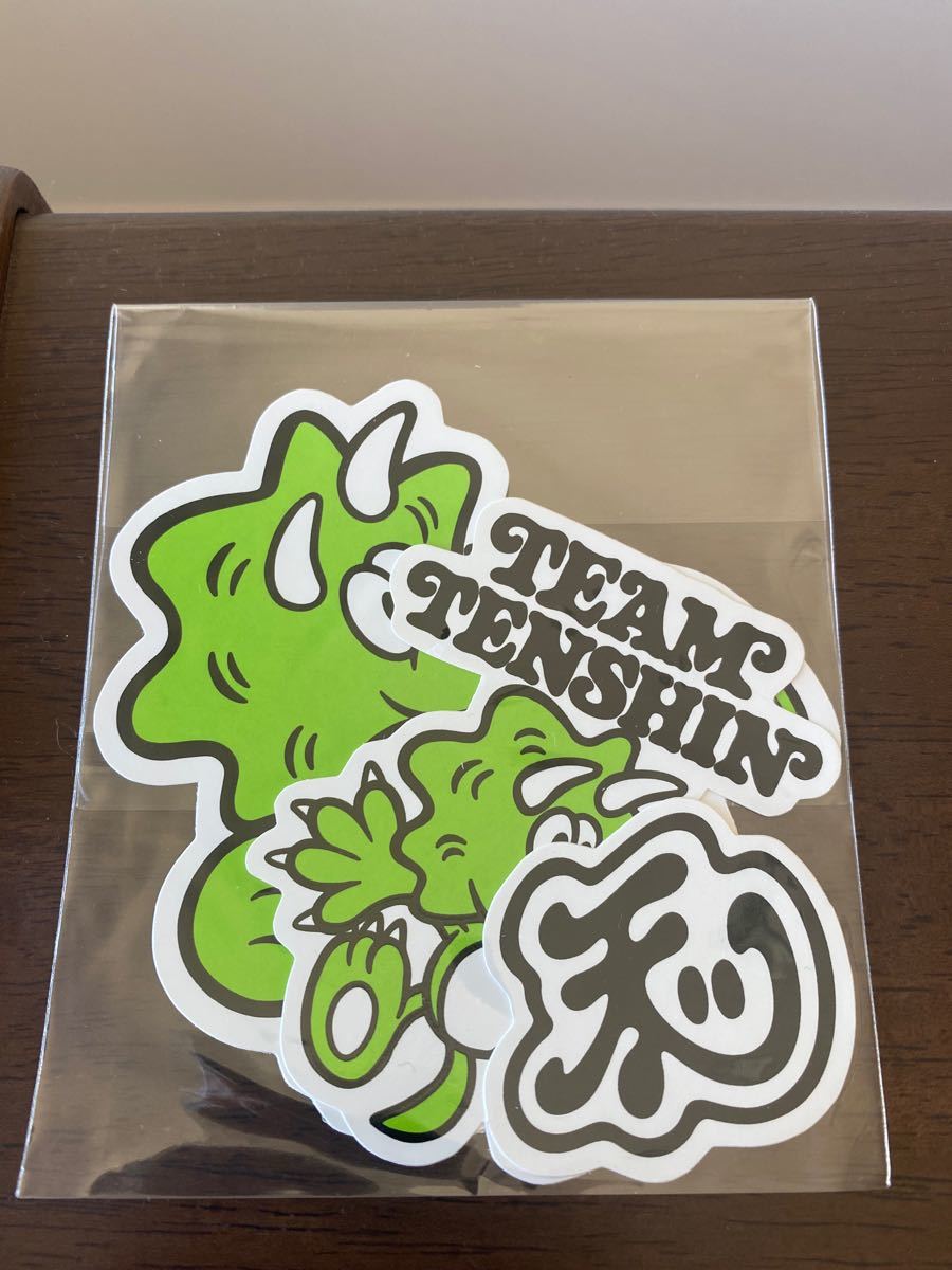 値下げ 早い者勝ち verdy × 那須川天心 team tenshin ステッカー 値下げ 早い者勝ち verdy × 那須川天心 team tenshin ステッカー