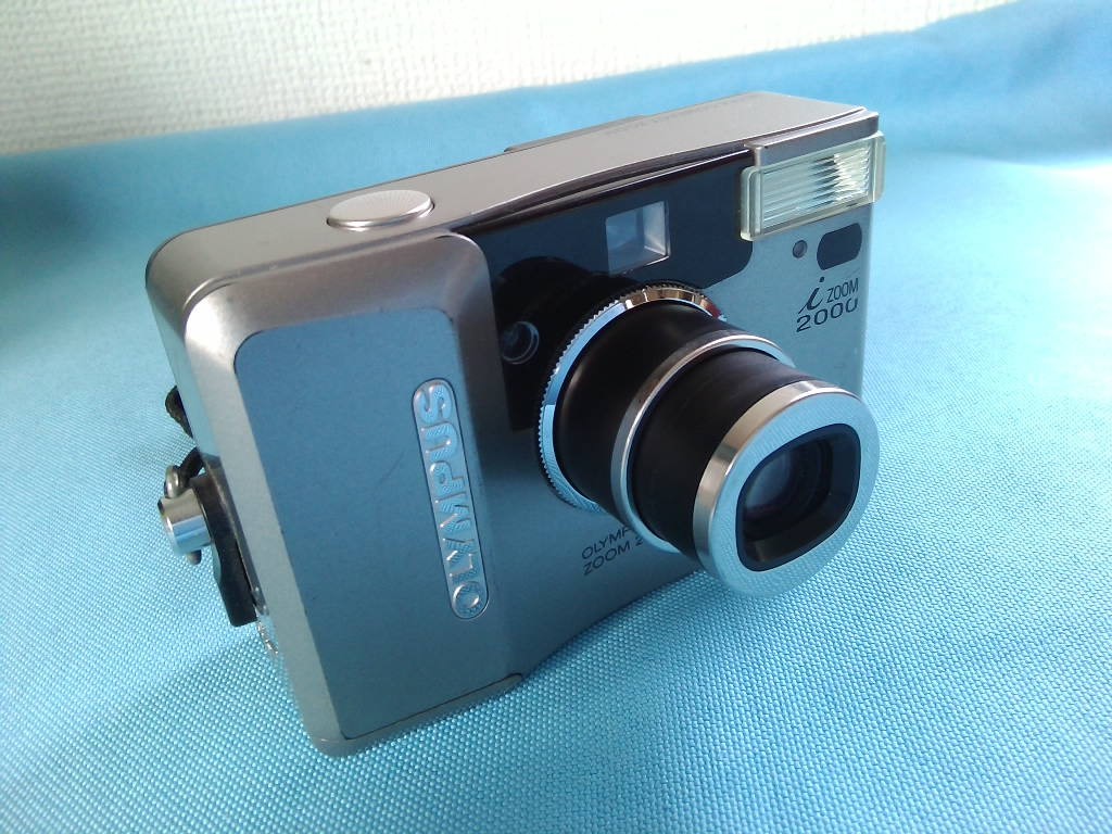 推奨 OLYMPUS iZOOM 2000 オリンパス コンパクトフィルムカメラ