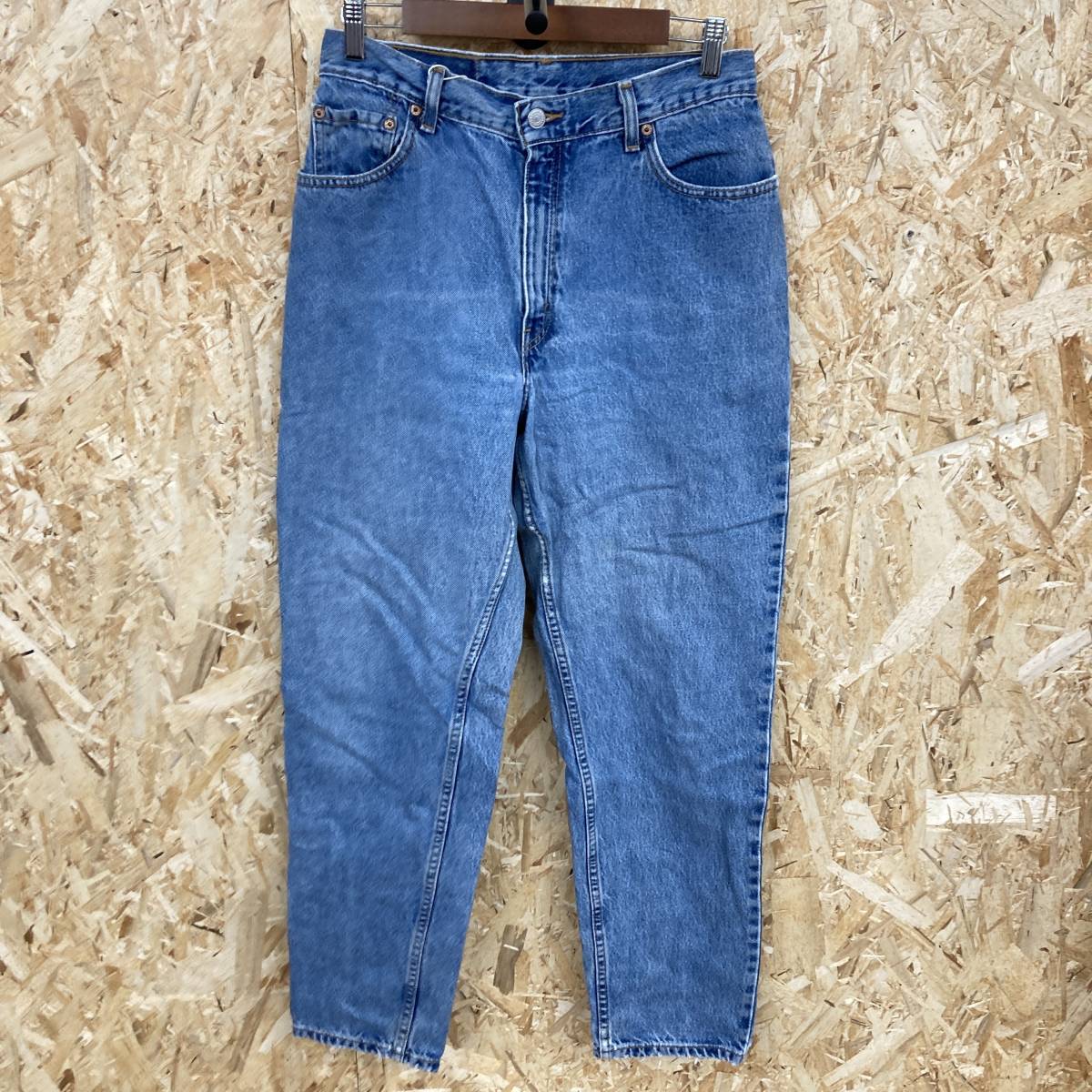 HB490【2003】Levi’ｓ 550 Ｗ30 Ｌ32 トップボタン裏218M 内タグ欠損 インディゴ ジーンズ デニム 古着 【130102000022】_画像1