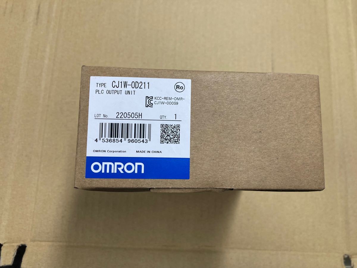 オムロン OMRON CJ1W-OD211 トランジスタ出力ユニット　プログラマブルコントローラ　PLC シーケンサ