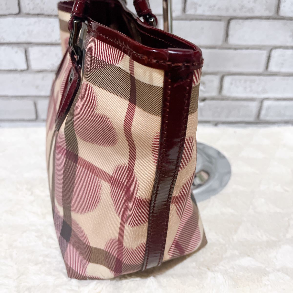 BURBERRY バーバリー トートバッグ ハンドバッグ 肩掛け 手提げ ハート