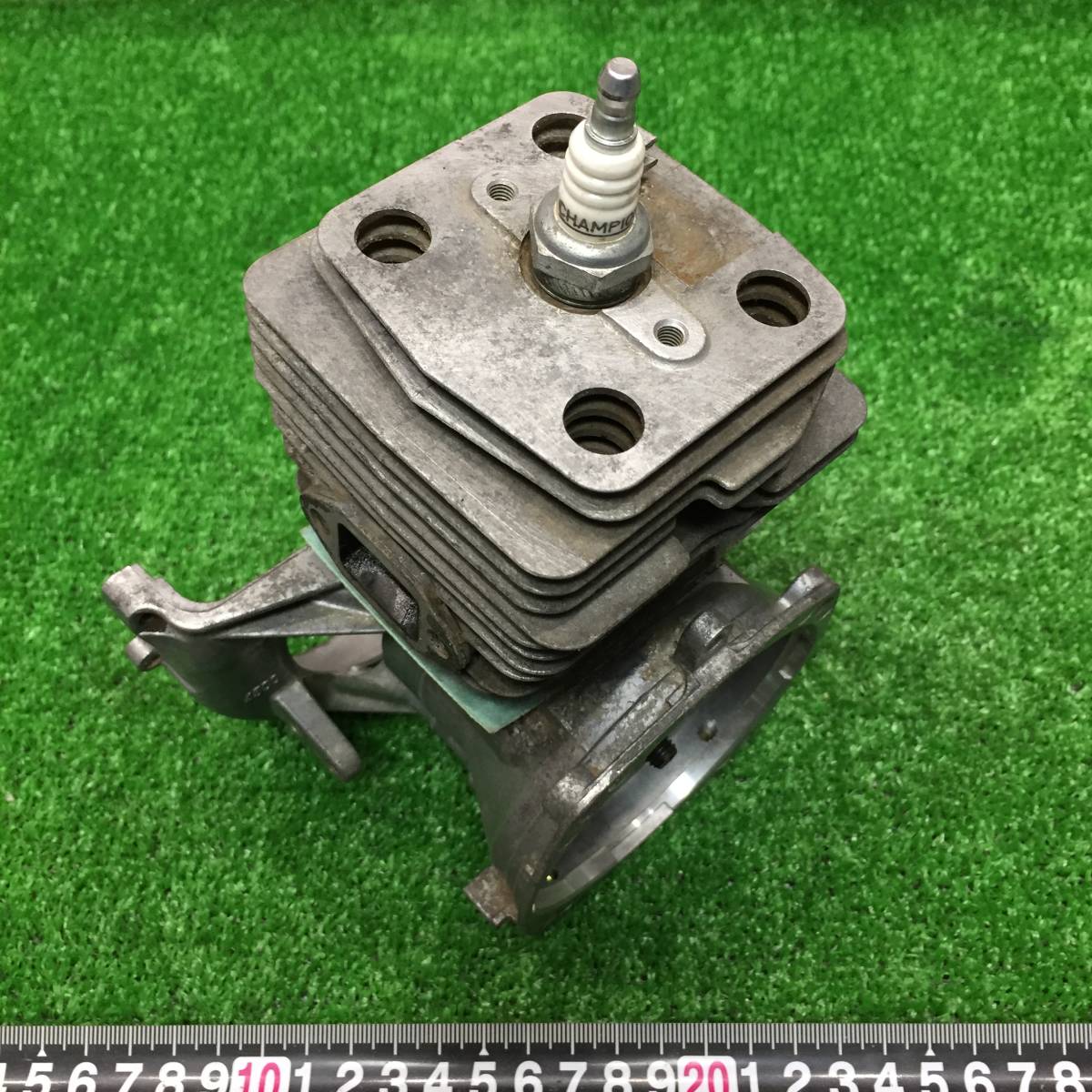 ゼノア エンジン G4L 排気量41 5㏄ ビーバー 背負式刈払機 L467Z ゼノア エンジン G4L 排気量41 5㏄ ビーバー 背負式刈払機 L467Z