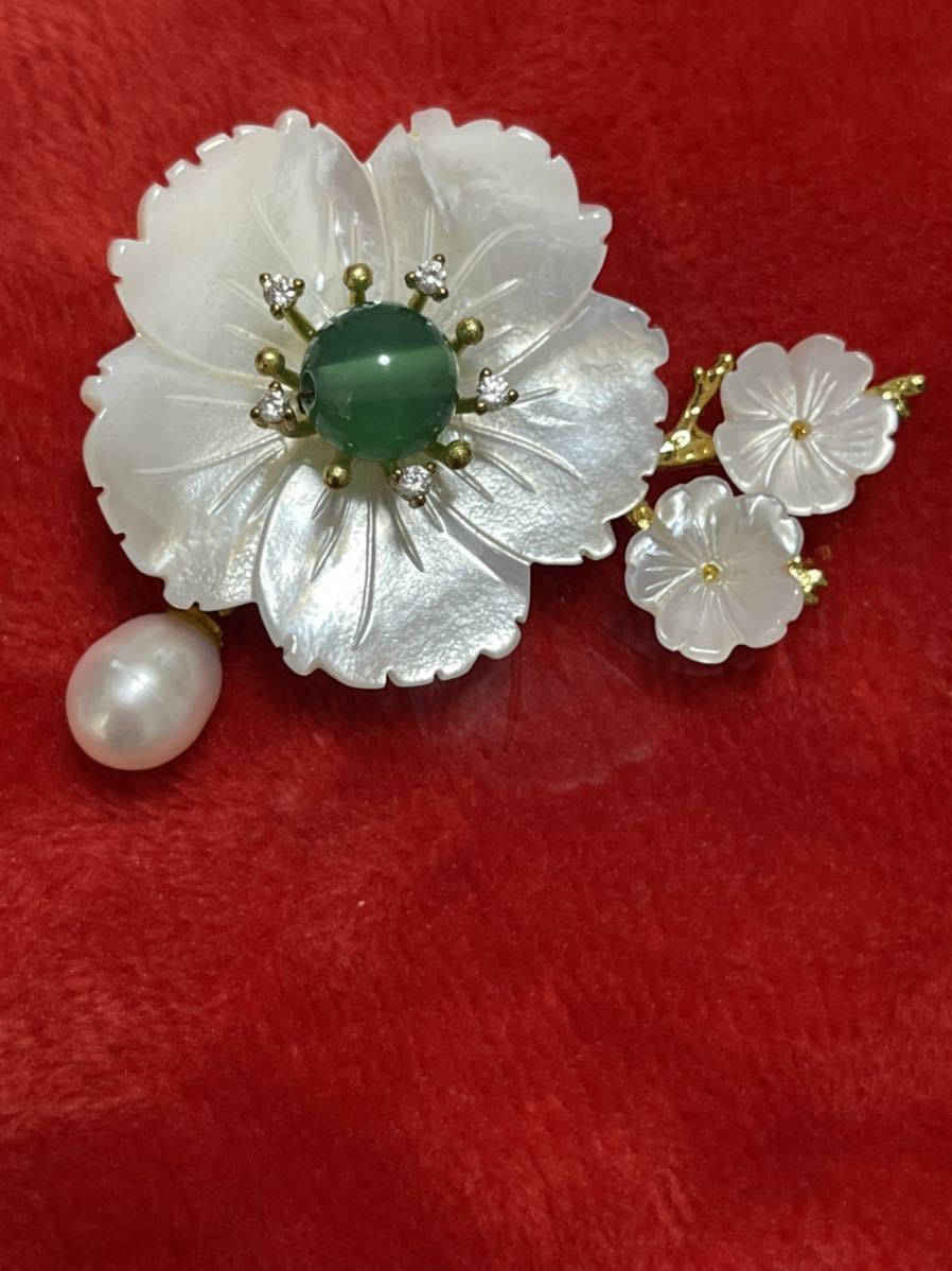 ふるさと割】 桜の花 天然淡水真珠&白蝶シエル 貝殻 緑玉髄 ゆらゆら