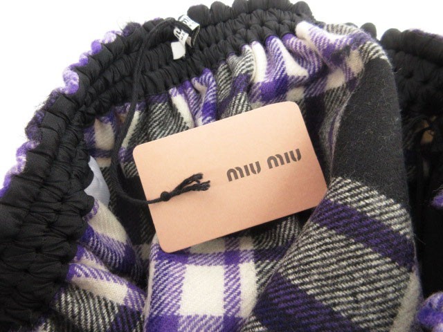 未使用品 ミュウミュウ miumiu 16AW スカート チェック柄 ミニ フレア ウール モヘヤ 38 紫 パープル /☆a0509 レディース_画像6