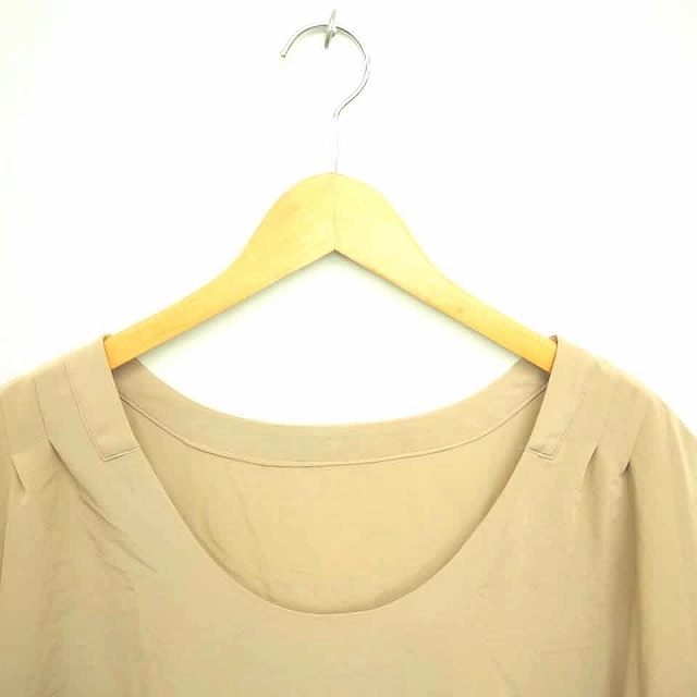シップス SHIPS カットソー Tシャツ Uネック 無地 シンプル 半袖 ベージュ 薄茶 /TT10 レディース_画像4