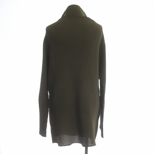 イッセイミヤケ ISSEY MIYAKE ハイネック プリーツ トップス