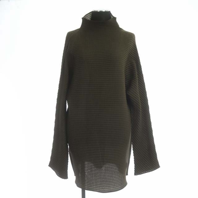 イッセイミヤケ ISSEY MIYAKE ハイネック プリーツ トップス