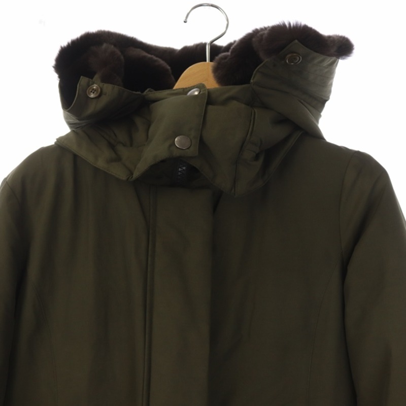  Woolrich WOOLRICH BOW BRIDGE down coat outer Zip up middle height with a hood . rabbit fur XS khaki lady's 