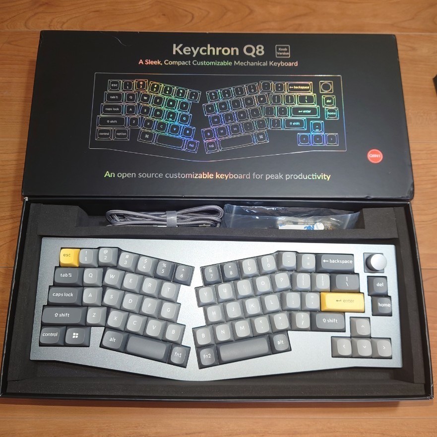 Keychron Q8 アリスレイアウト QMKカスタムメカニカルキーボードノブ付 シルバーグレー Gateron G Pro赤軸