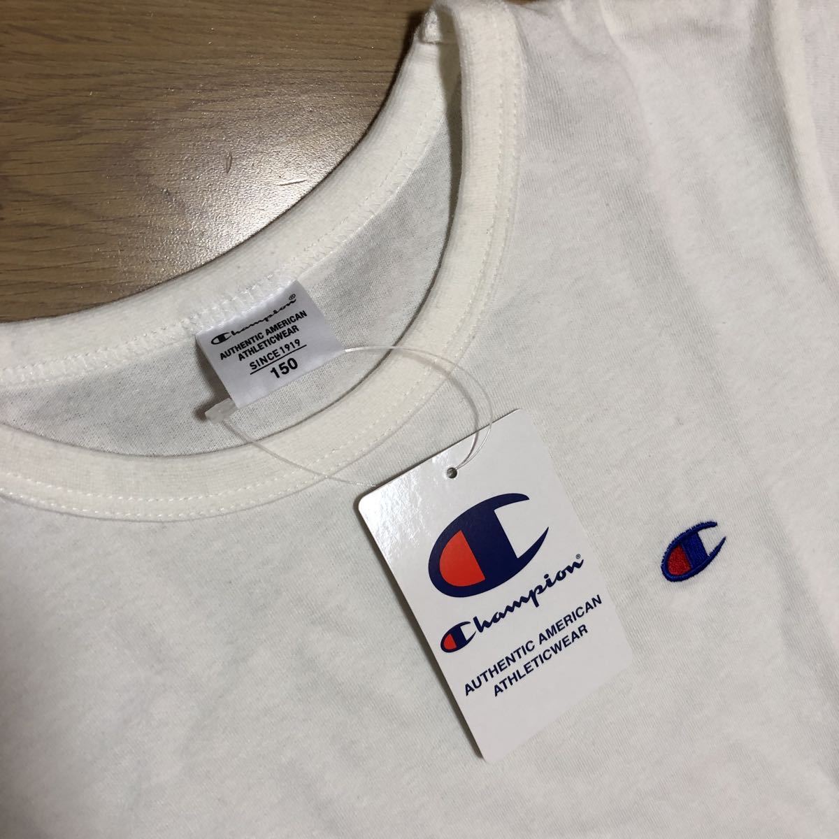 【champion チャンピオン】オフホワイト　ワンポイント　半袖Tシャツ 《新品》150_画像2