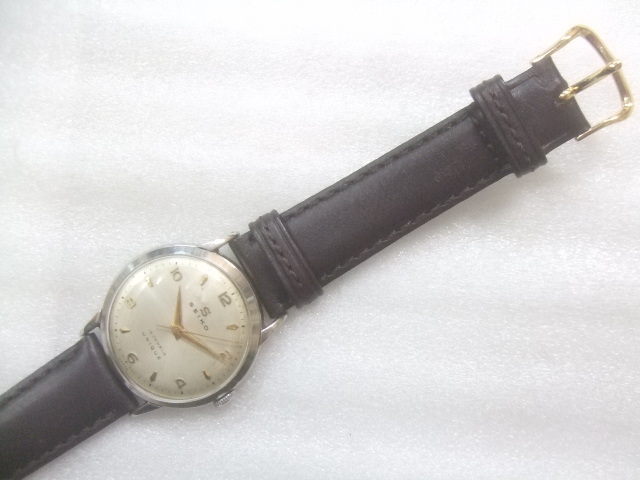 1957年モデルセイコーユニーク15石うずまきダイヤル手巻腕時計（OH、風防交換済）　か608
