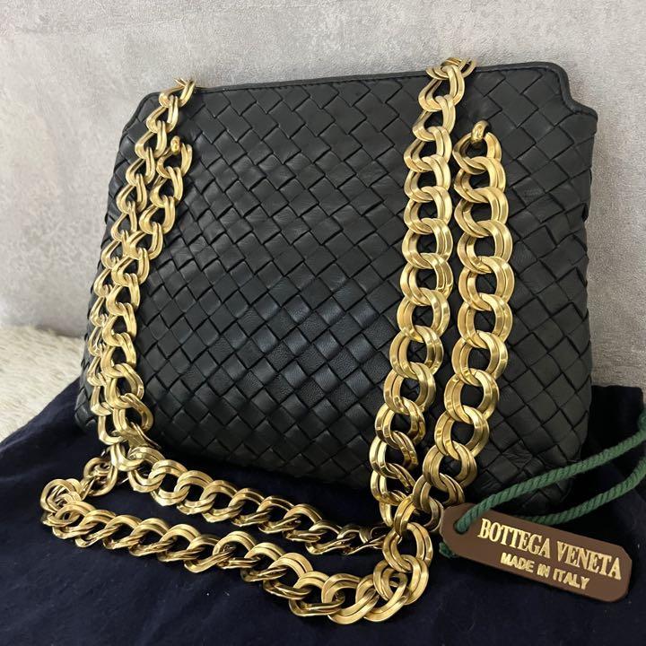 注目の 極美品 BOTTEGA VENETA ボッテガヴェネタ ショルダーバッグ