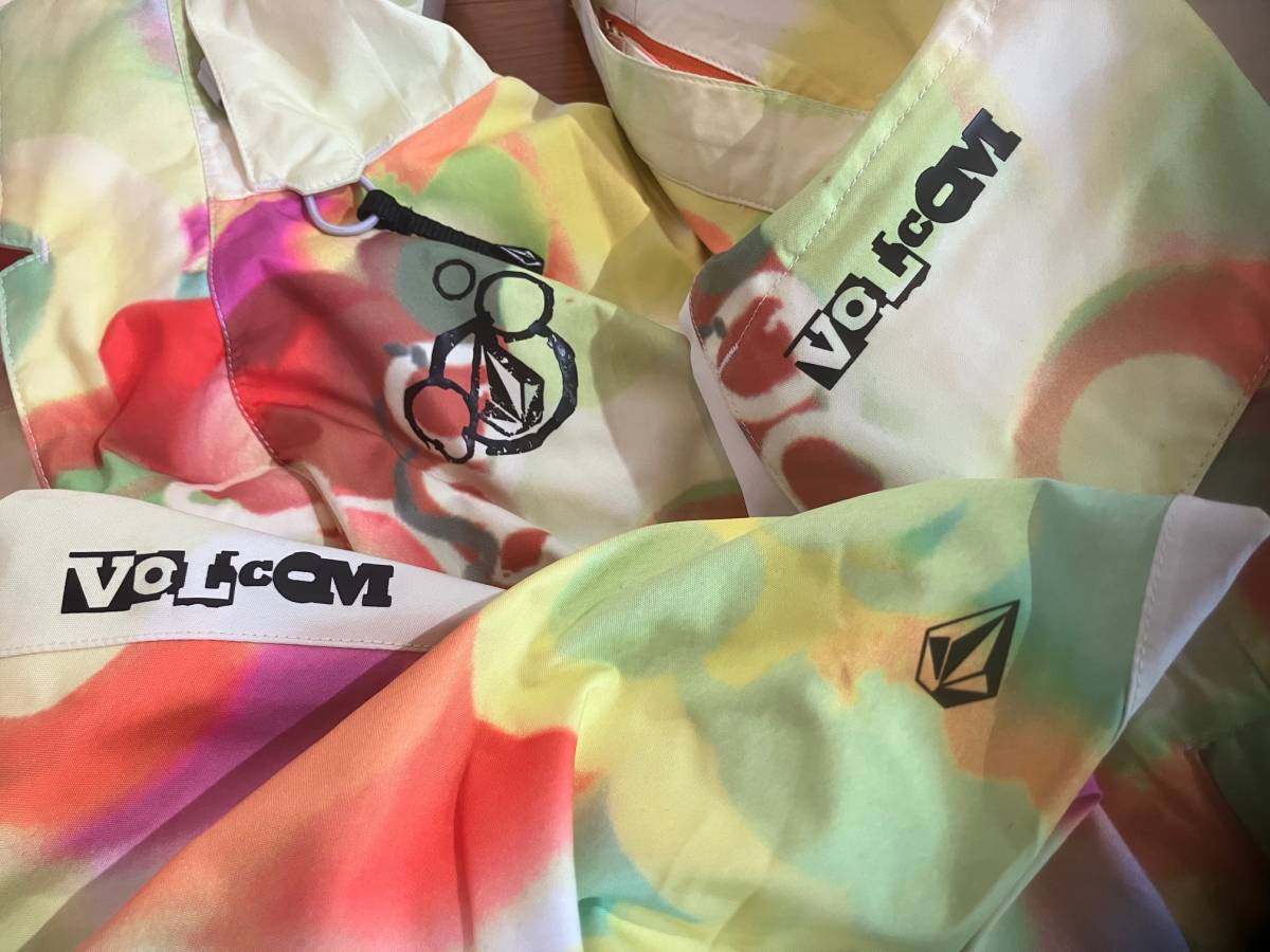 送料込 VOLCOM ボルコム 上下セット サイズM USED GORE-TEX 送料込 VOLCOM ボルコム 上下セット サイズM USED GORE-TEX