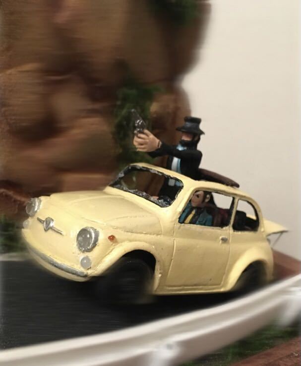 1/32 フィアット500 ルパン3世 カリオストロの城 追跡 ジオラマ 完成品