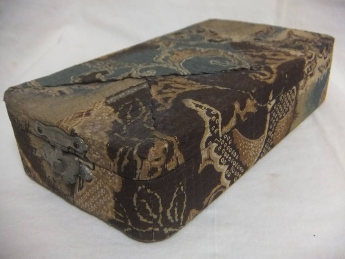 戦前昭和初期 当時の女性用化粧道具箱(中身は空です) 表面縮緬生地