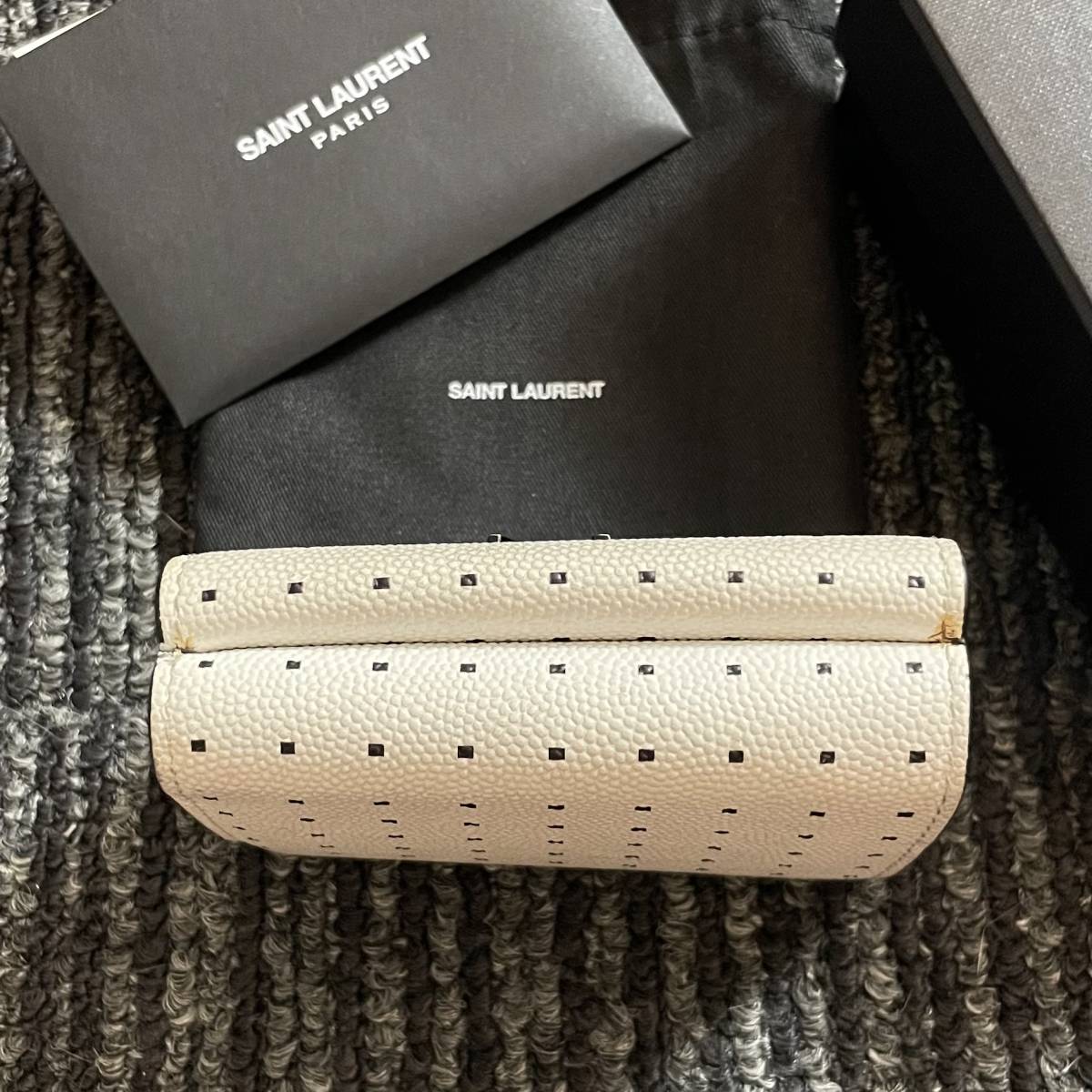 SAINT LAURENT サンローラン　財布　三つ折り　ドット　レア_画像4