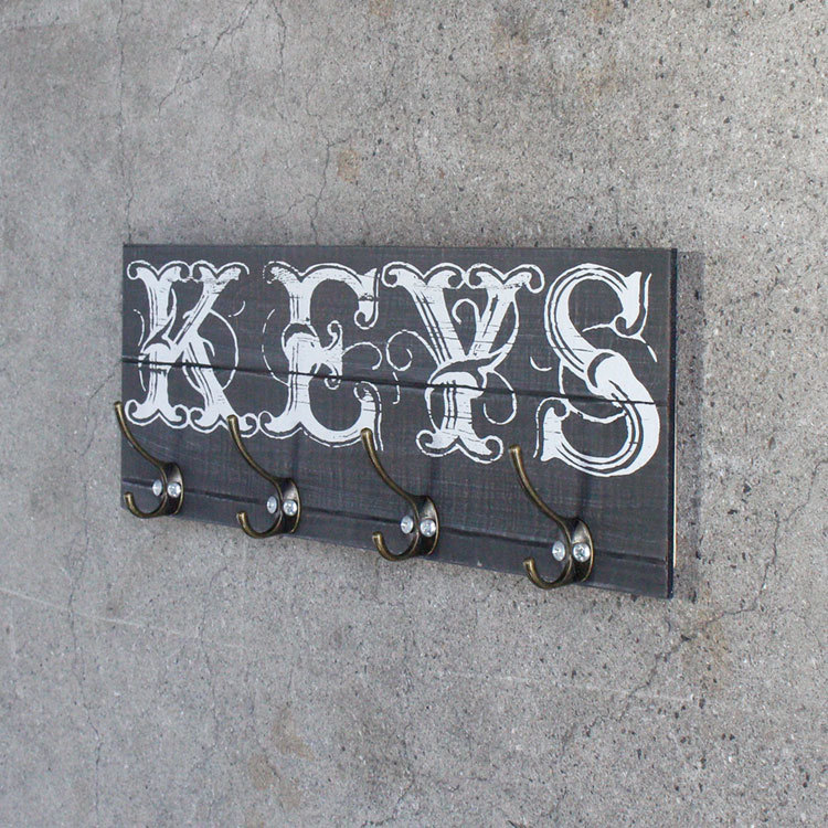 ウッド キーフックス 「KEYS」H15.3×W40.5×D5.5cm 素材：木、真鍮 #145126　デザインは木板にプリント貼り付け。屋内仕様_画像5